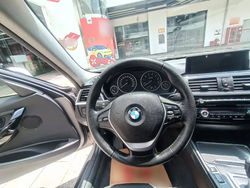 BMW 3 Series — миниатюра 13