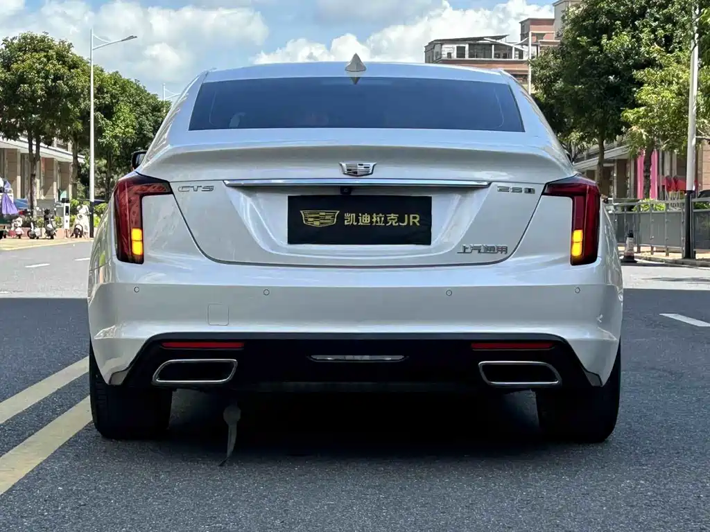 Cadillac CT5 — миниатюра 5