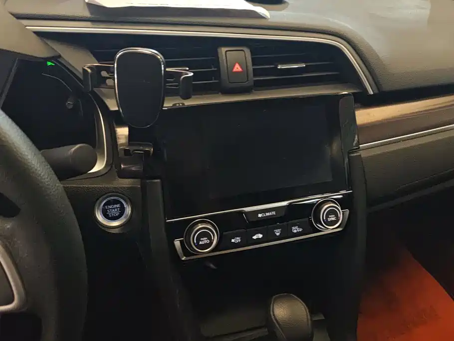 Honda Civic — миниатюра 13