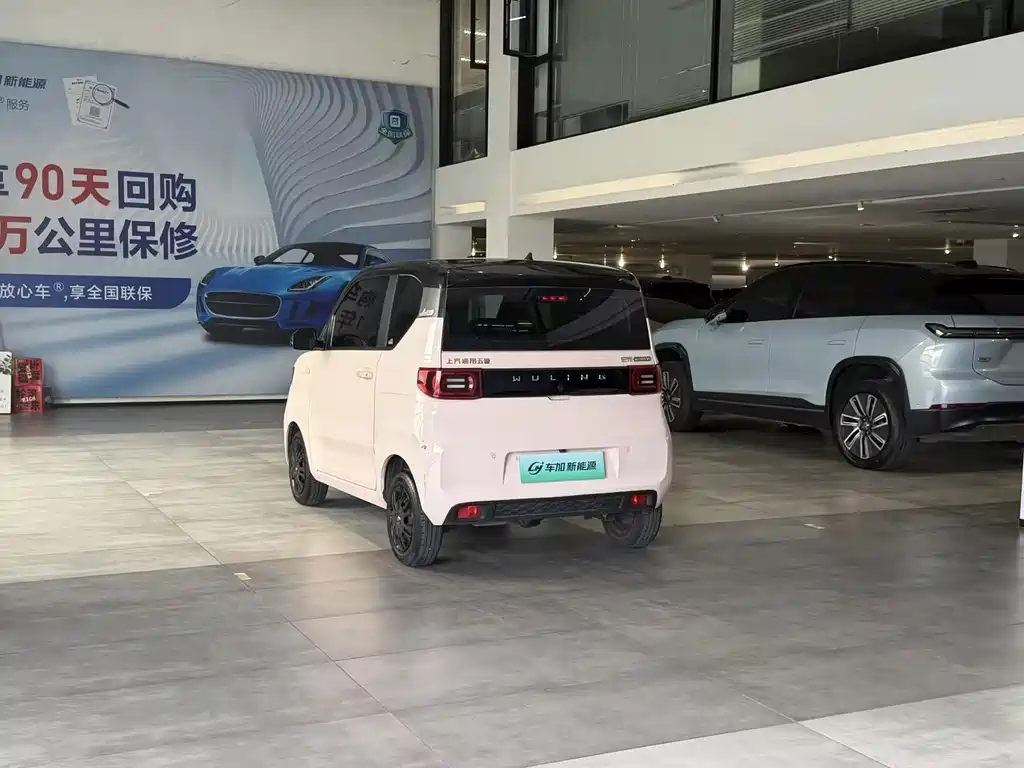 Wuling MINIEV — миниатюра 8