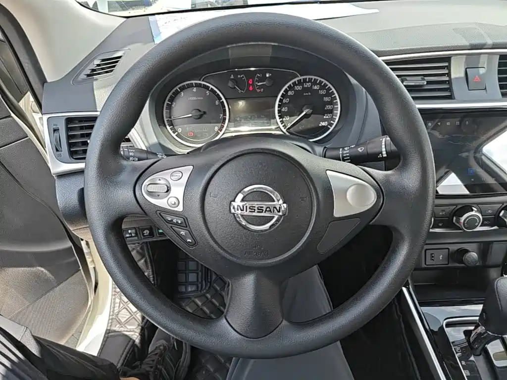 Nissan Sylphy — миниатюра 11