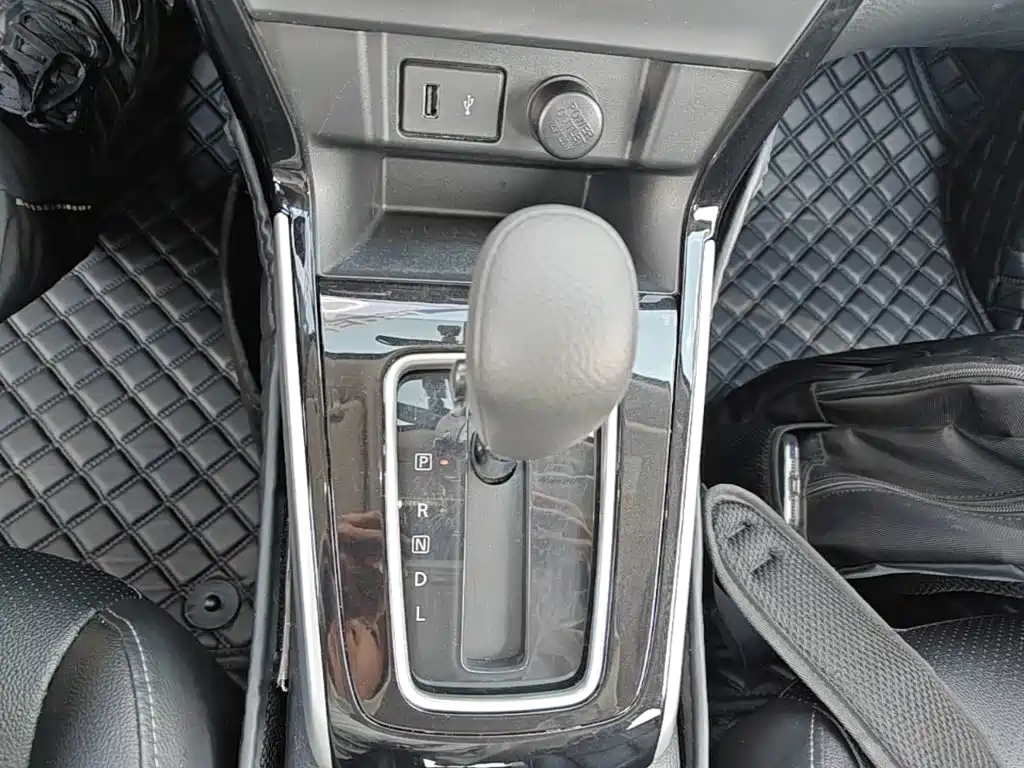Nissan Sylphy — миниатюра 14