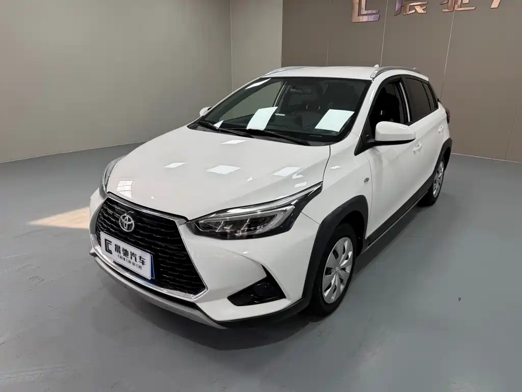 Toyota Yaris L 2022