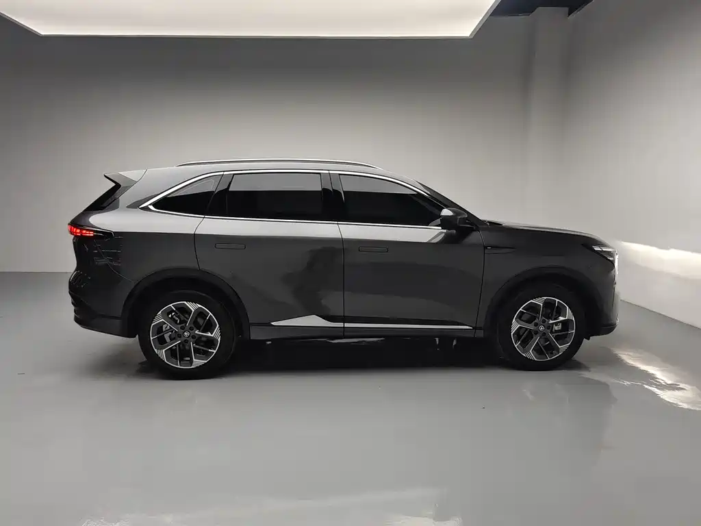 Changan Changan CS75PLUS — миниатюра 10