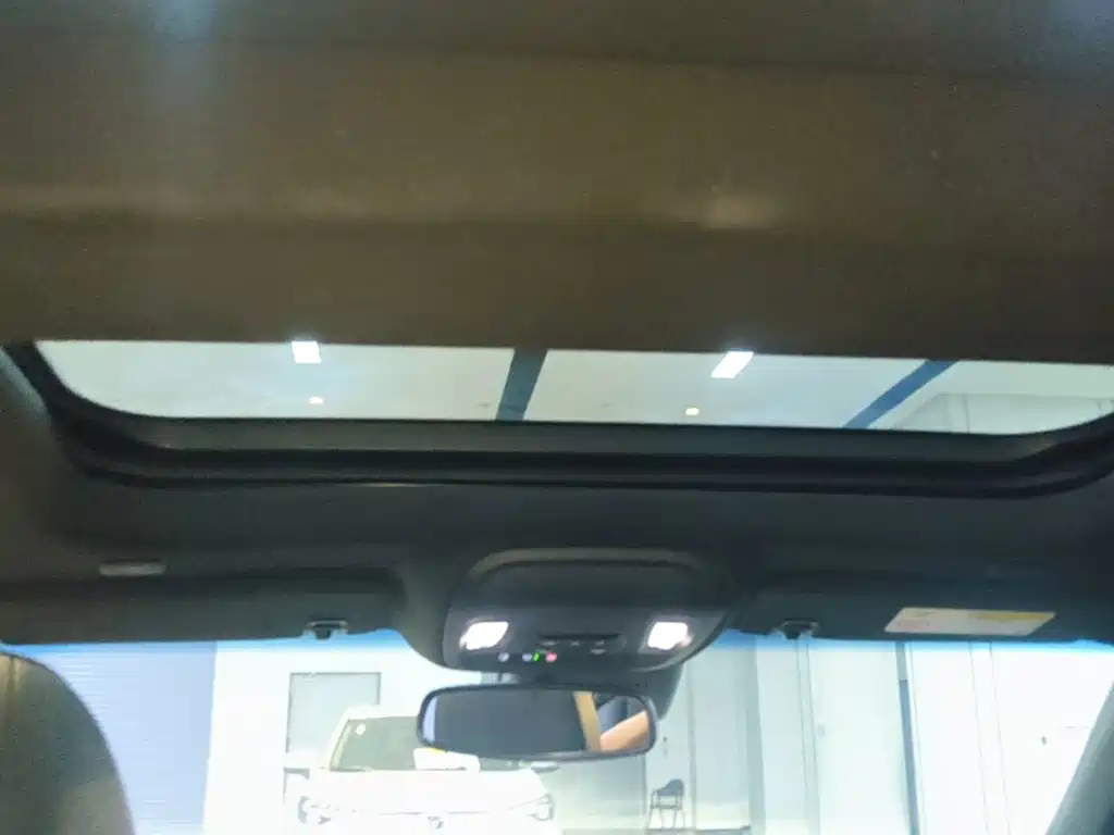 Cadillac CT5 — миниатюра 18