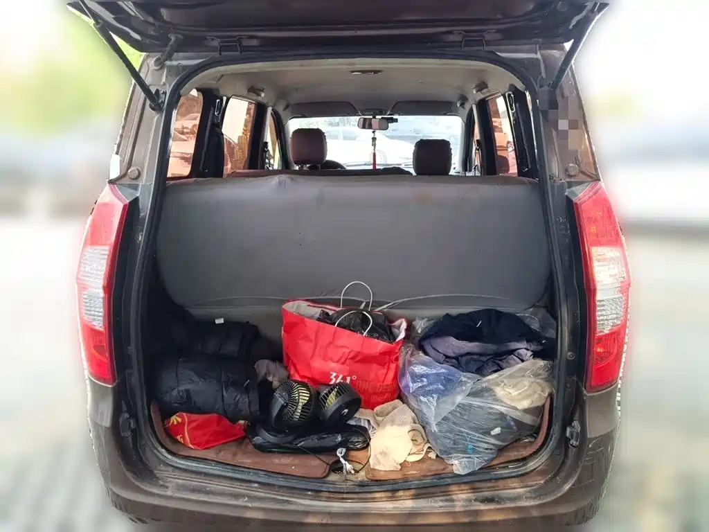 Wuling Hongguang — миниатюра 10
