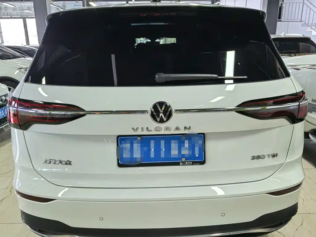 Volkswagen Viloran 380TSI Premium Speed Edition, фото 5