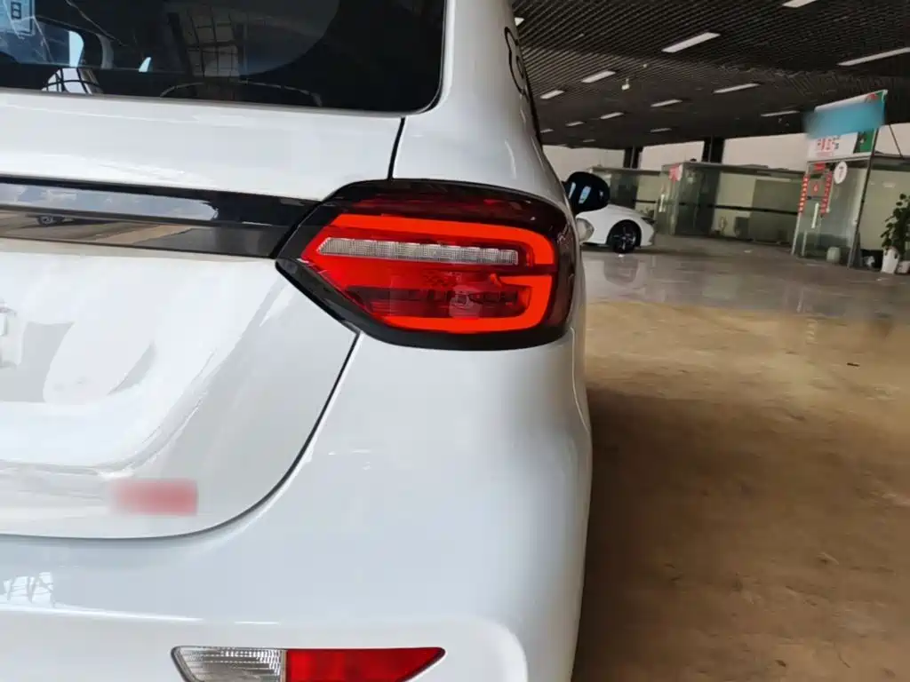Leapmotor Leapmotor T03 — миниатюра 8