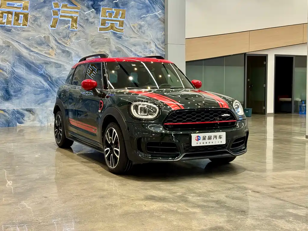 MINI JCW COUNTRYMAN