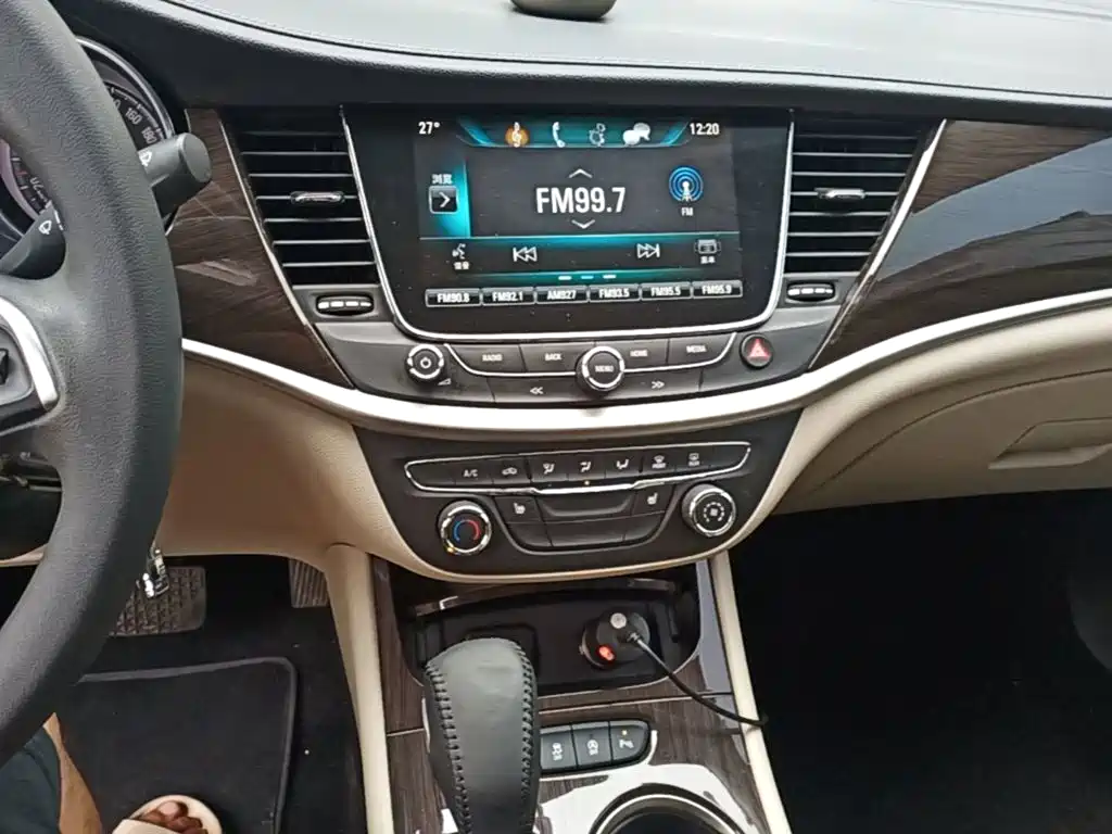 Buick Verano — миниатюра 13