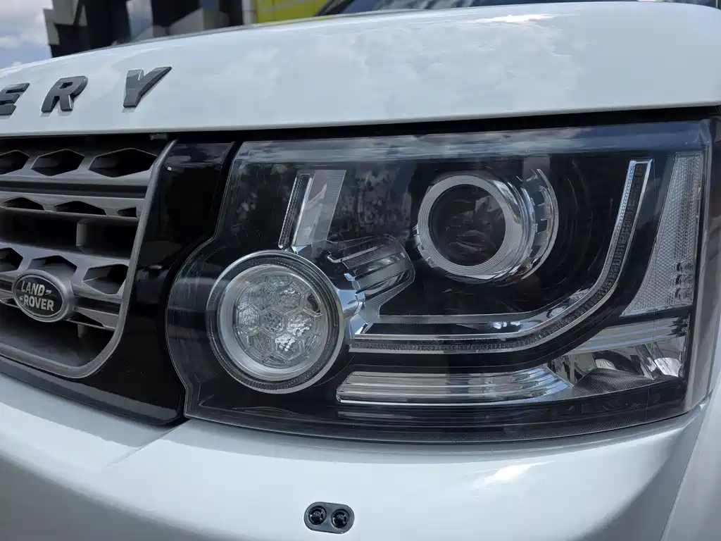 Land Rover Discovery 2015 3.0 SDV6 HSE