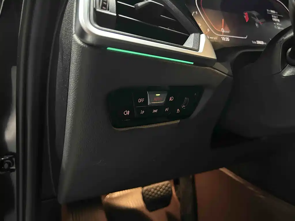 BMW 3 Series — миниатюра 13