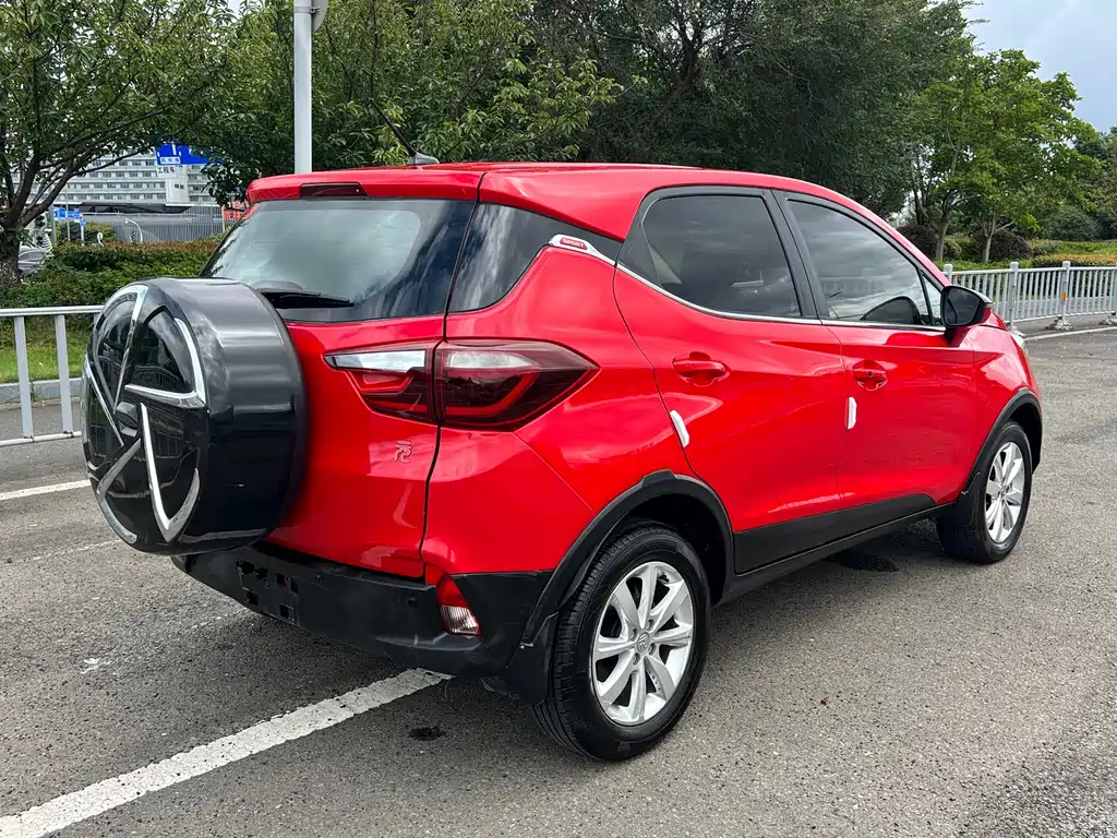 BYD Yuan — миниатюра 13