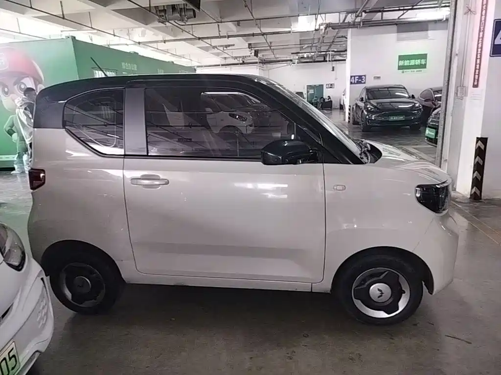 Wuling Hongguang Mini EV 2022 — фото 27
