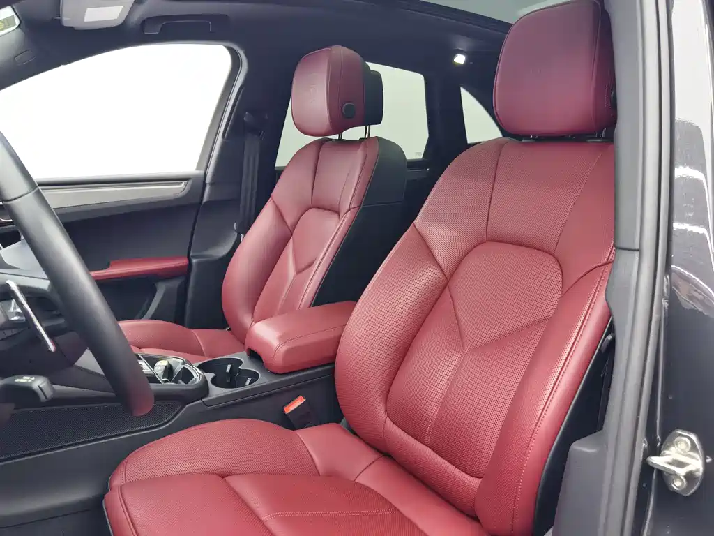 Porsche Macan — миниатюра 8