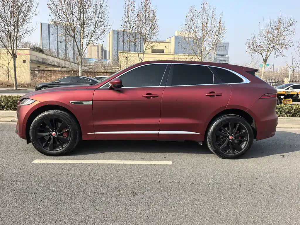 JAGUAR F PACE