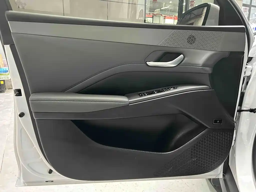 BYD Qin PLUS — миниатюра 12