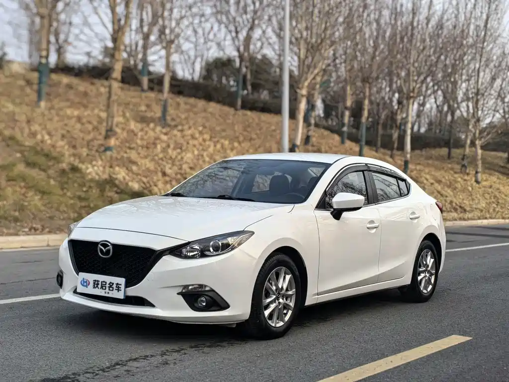 Mazda 3 Axela 2016