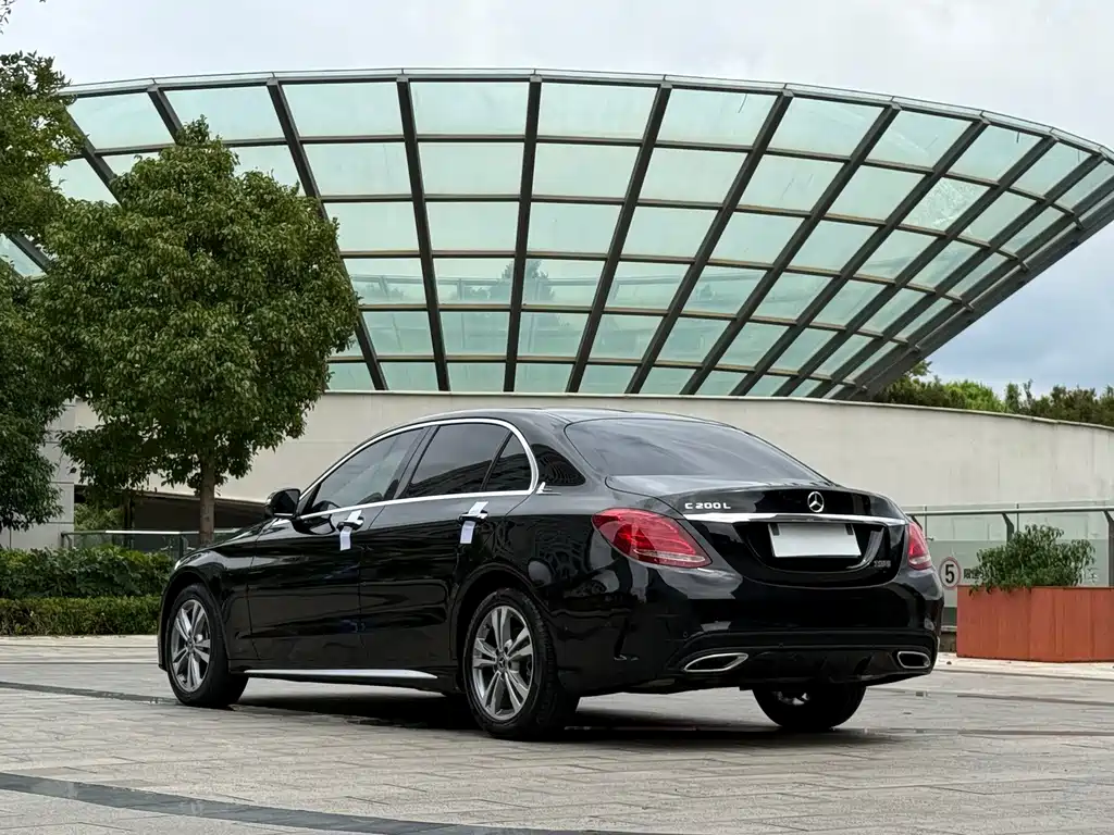 Mercedes-Benz C-Class — миниатюра 9