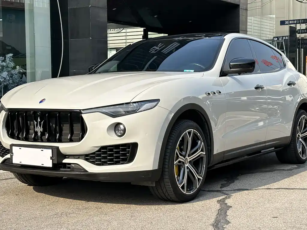 Купить Maserati Levante
