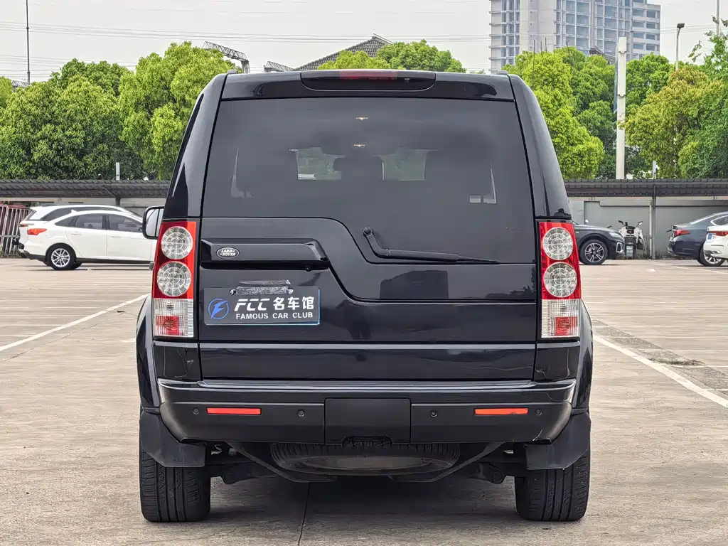 Land Rover Discovery — миниатюра 5