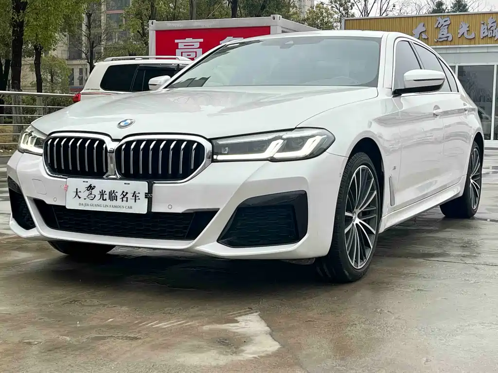 BMW 5 Series 2023