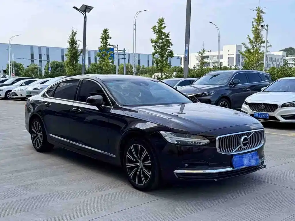 Volvo S90 — миниатюра 2