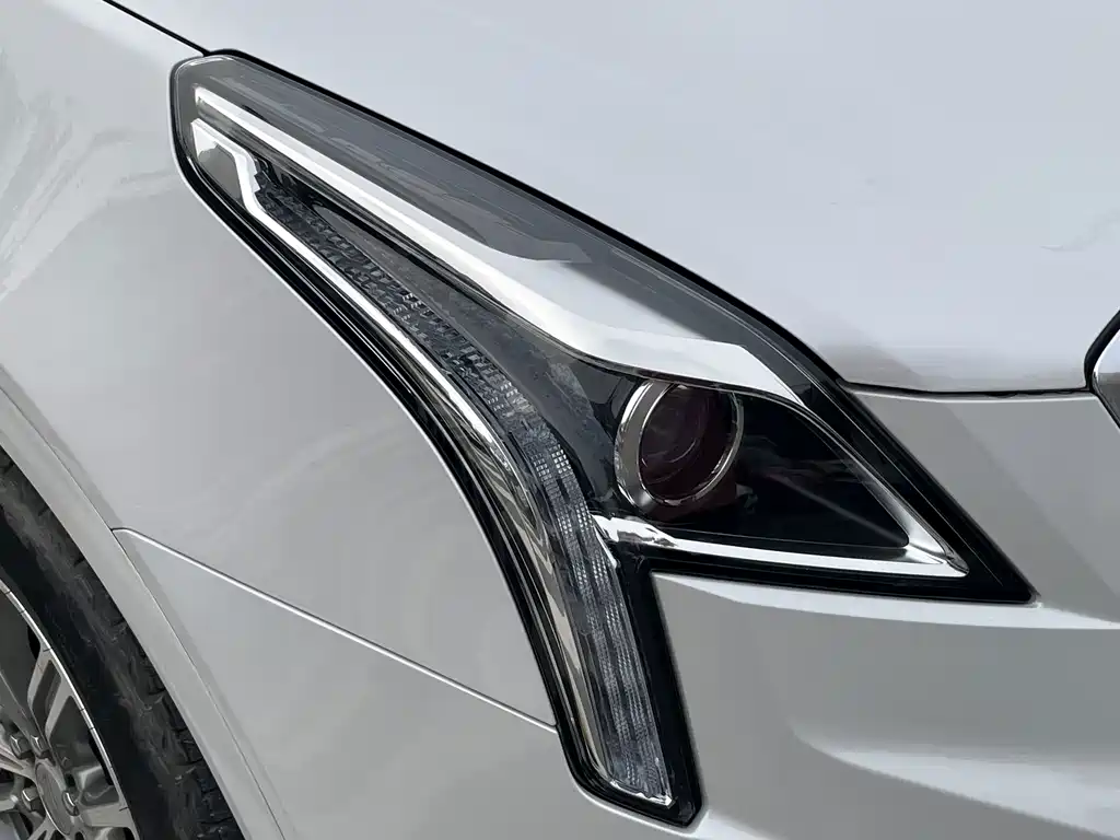 Cadillac XT5 — миниатюра 15