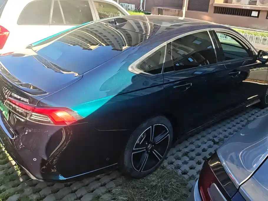 Honda Inspire PHEV — миниатюра 3