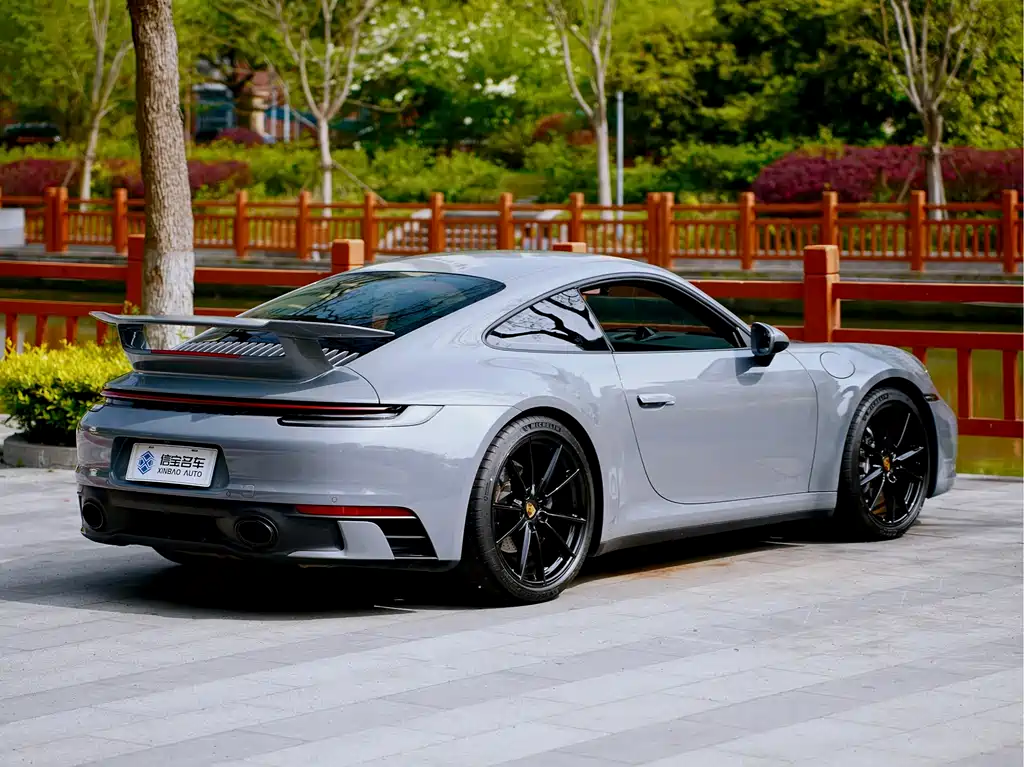 Porsche 911 2023 Carrera 3.0T