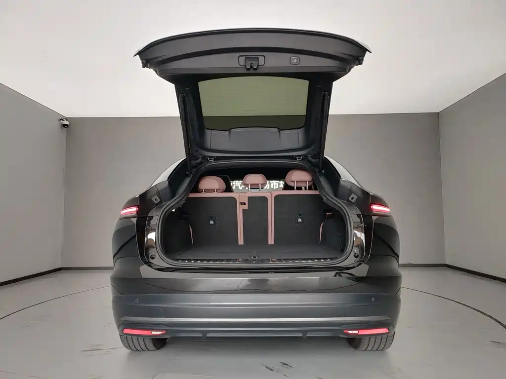 NIO EC6 — миниатюра 8