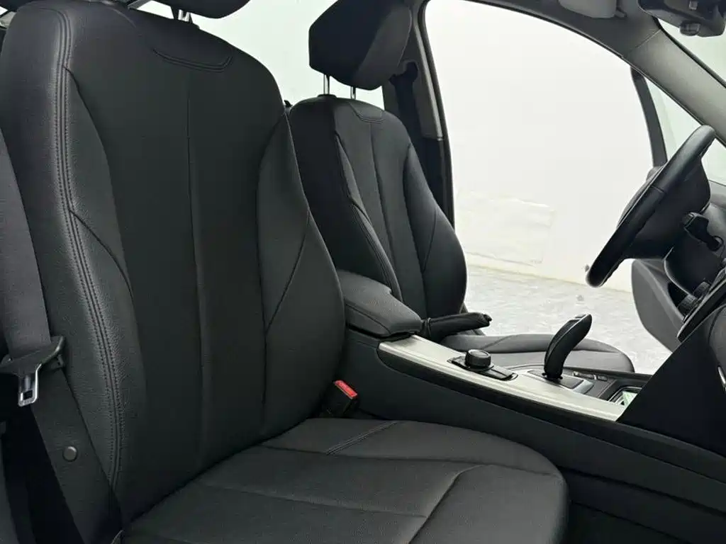 BMW 3 Series — миниатюра 4