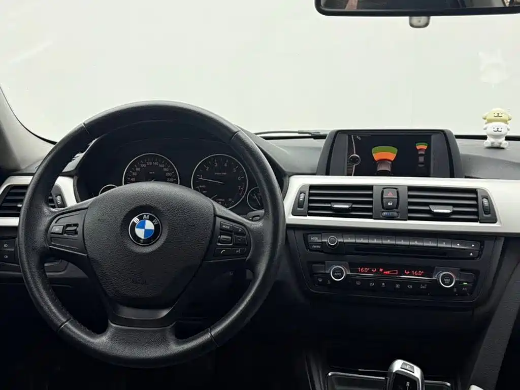 BMW 3 Series — миниатюра 2