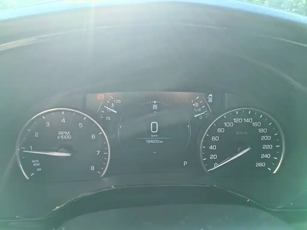 Cadillac XT5 — миниатюра 8