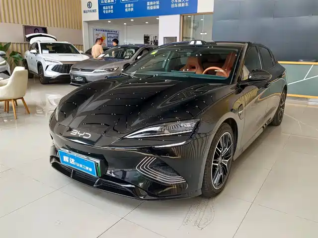 BYD SEAL 2025