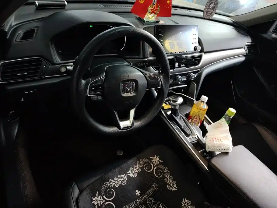 Honda Accord — миниатюра 12
