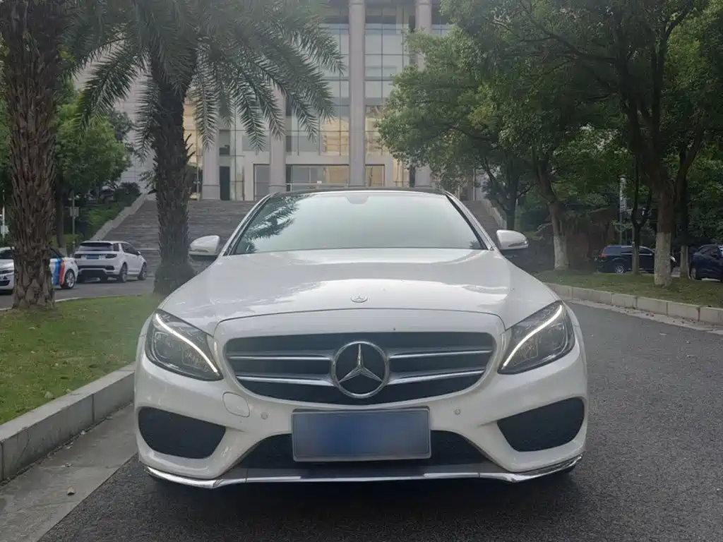 Mercedes-Benz C-Class — миниатюра 9