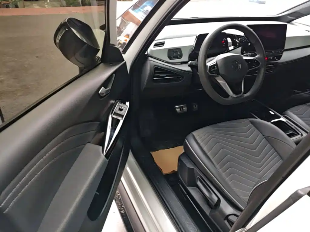 Volkswagen ID.3 — миниатюра 16