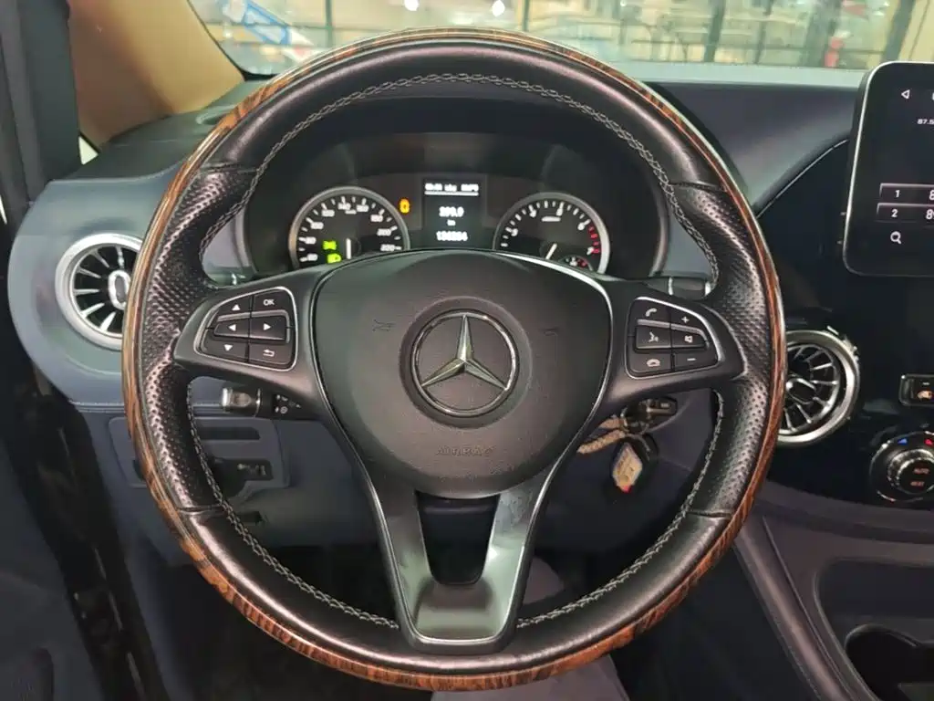 Mercedes-Benz Vito — миниатюра 11