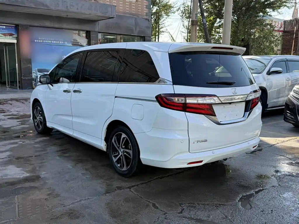 Honda Odyssey — миниатюра 6