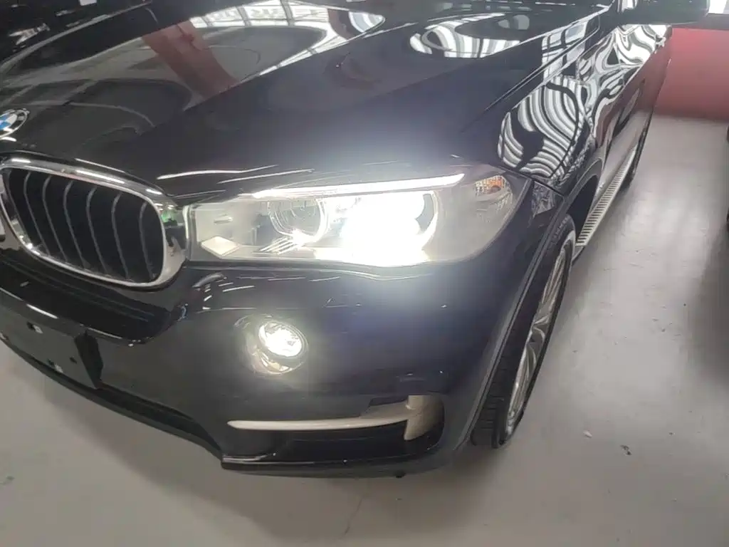 BMW X5 (Import) — миниатюра 24