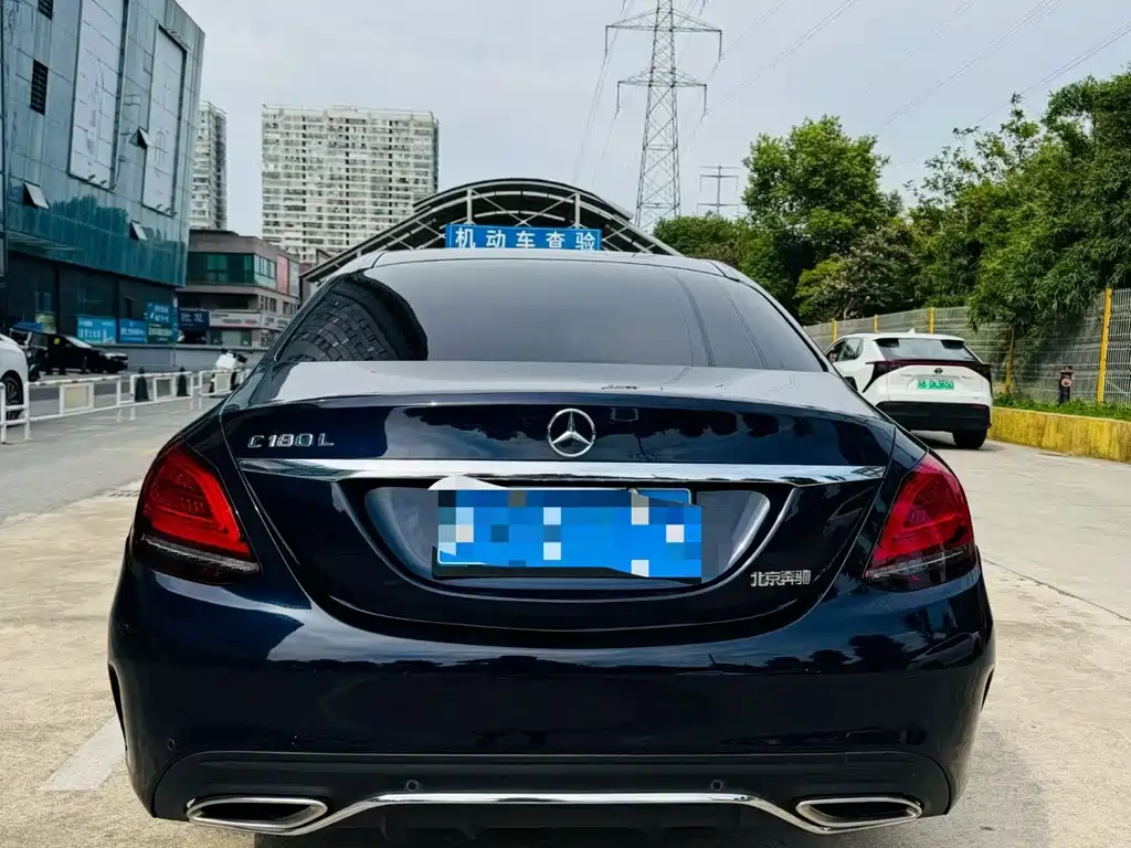 Mercedes-Benz C-Class — миниатюра 8