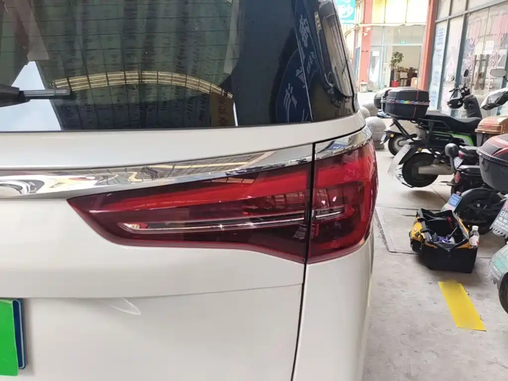 Buick GL8 2021 ES 653T Luxury