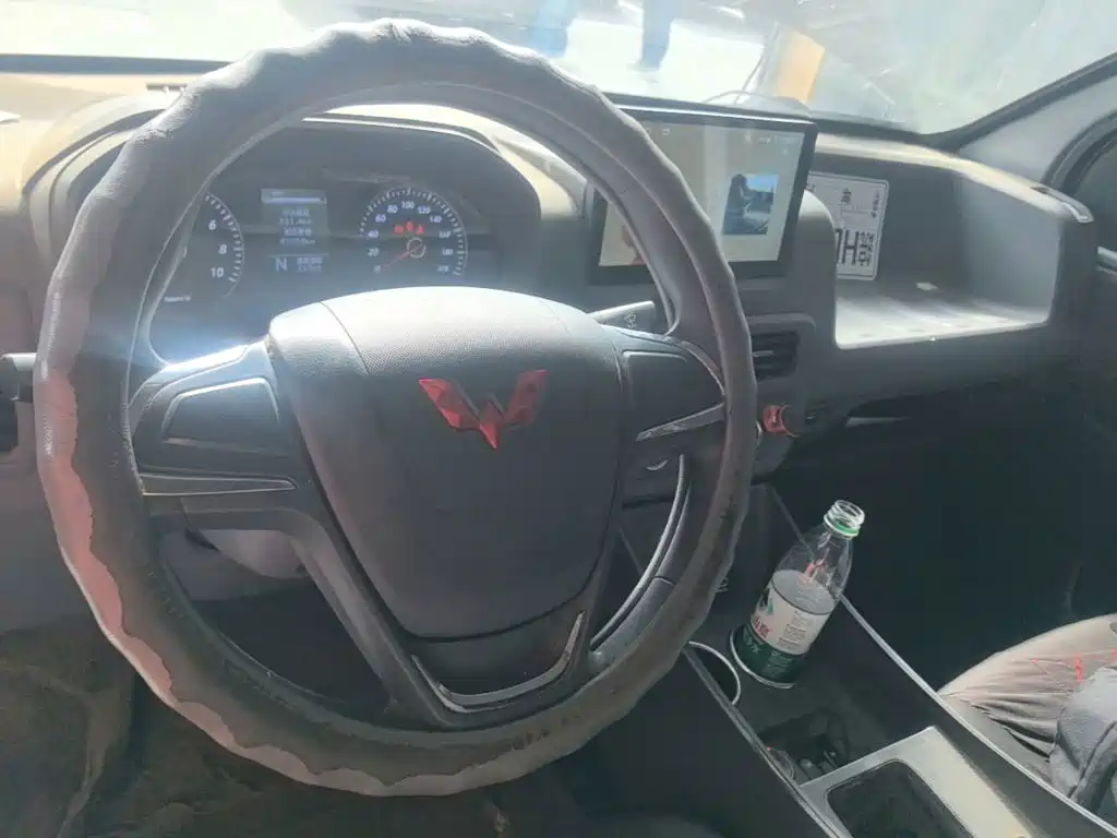 Wuling Yangguang — миниатюра 11