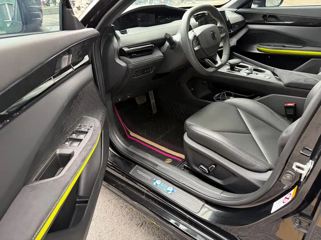 Changan UNI-V — миниатюра 4