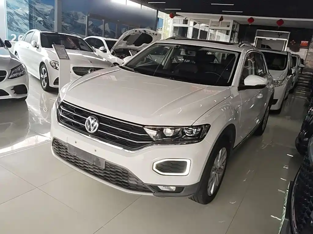 Volkswagen T-Roc — миниатюра 2