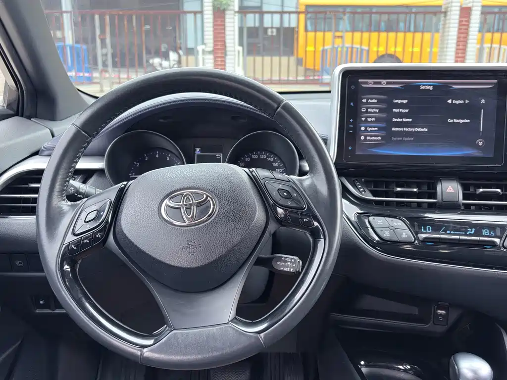 Toyota C-HR — миниатюра 12