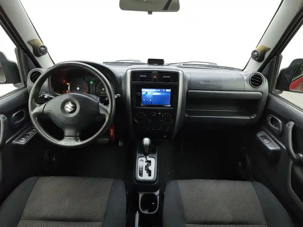 Suzuki Jimny — миниатюра 5