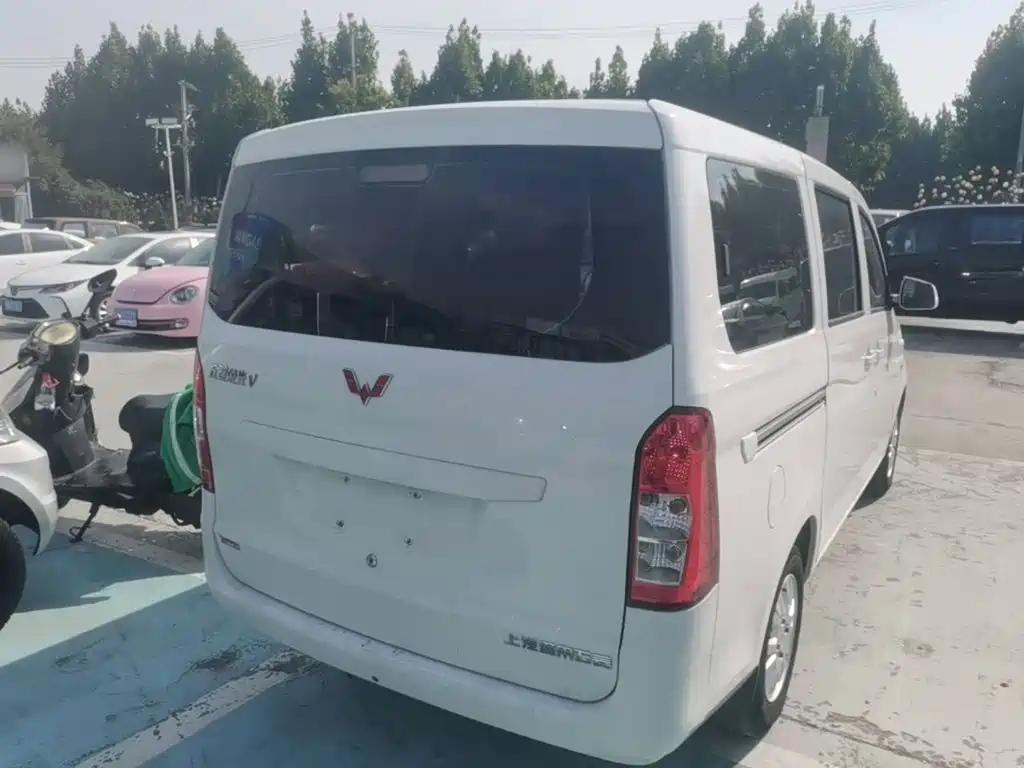 Wuling Rongguang V — миниатюра 7
