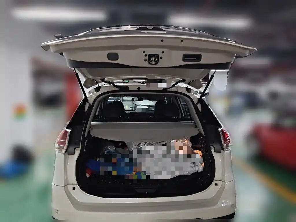 Nissan X-Trail — миниатюра 10